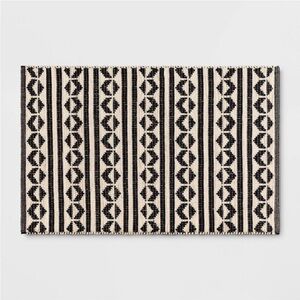 NWT PROJECT 62 GEOMETRIC WOVEN SMALL RUG